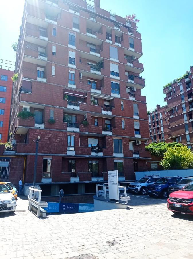 ! Tiffany ! Cinema - Metro 5 Min - 70Mq Apartment Milano Exterior foto